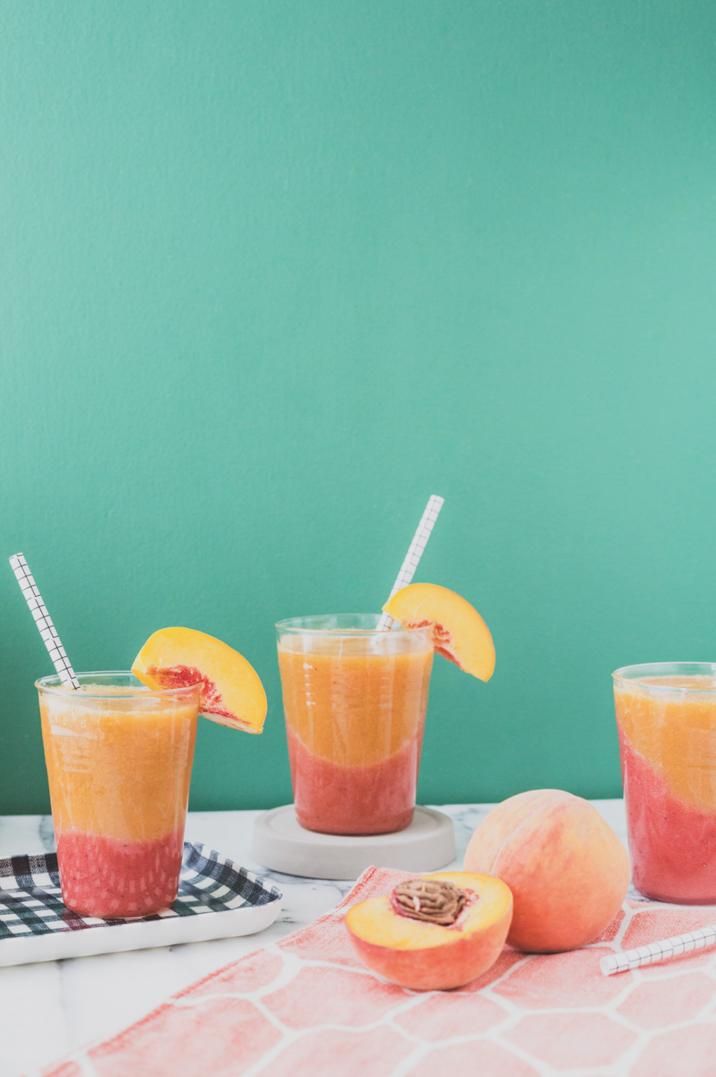 Peach Cocktails Perfect for Summer (Recipe) Paper and Stitch