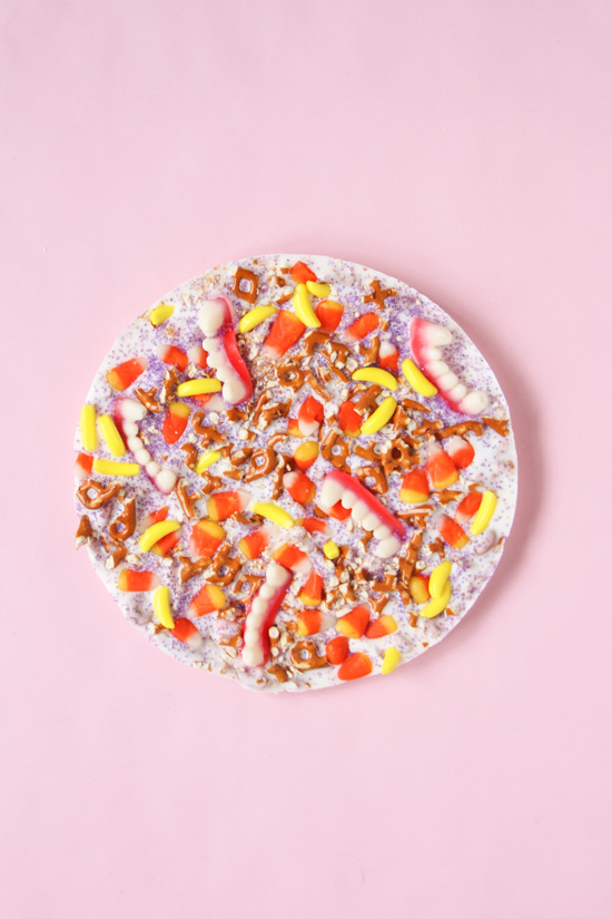 Halloween Candy Bark 2 Ways