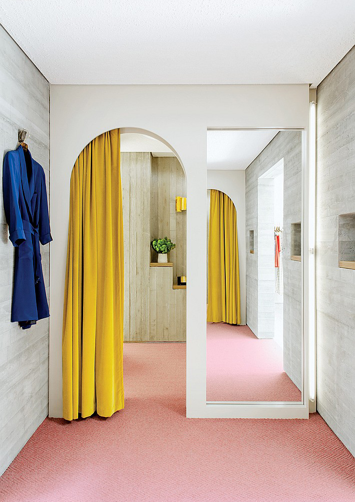 Totally Sold on Bold: 6 Awesome Interiors with Bold Colors and Tons of ...