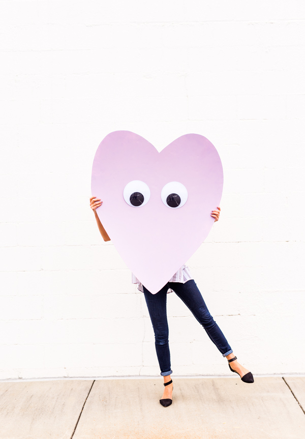 Giant Googly Eye Diy Heart Telegram For Valentines Day Giant Googly Eye Diy Heart Telegram For Valentines Day