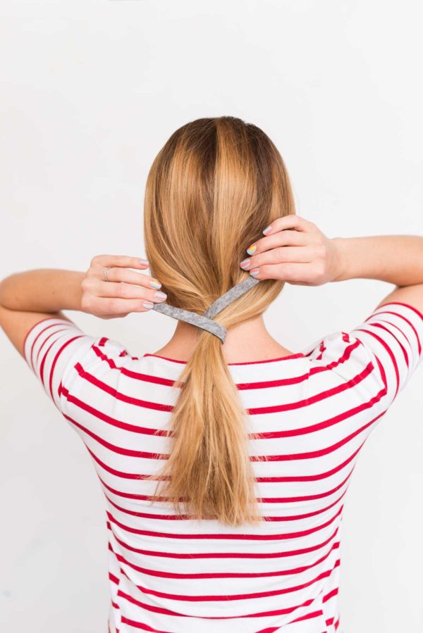 Pony Up How To Create An Effortless Ponytail in 3 Minutes With A 
