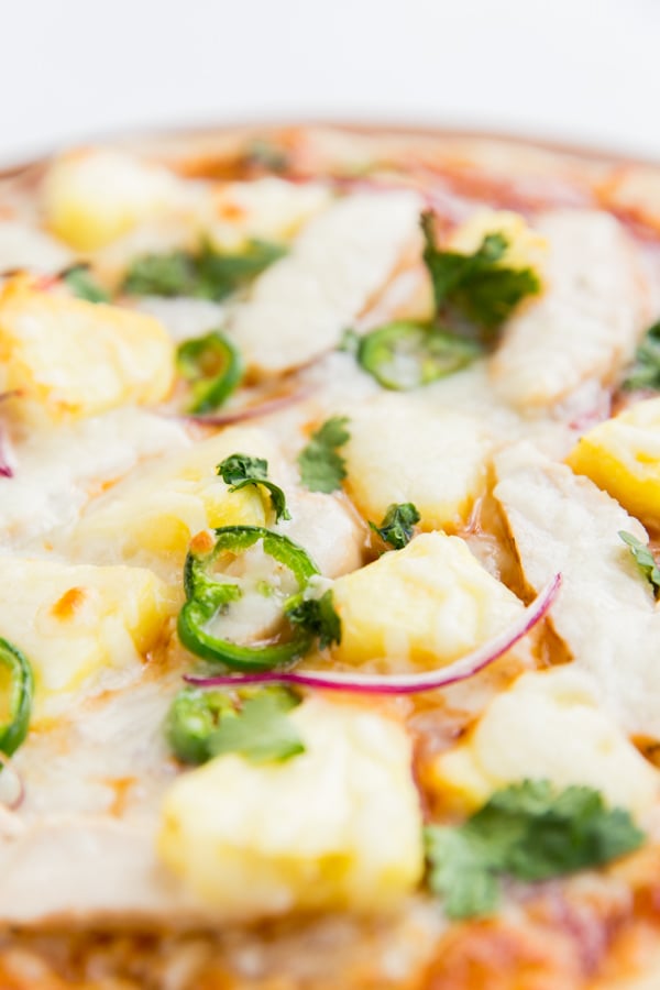 Recipe for a semi-homemade BBQ chicken and pineapple pizza (with homemade BBQ sauce)