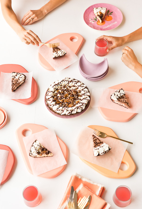 DIY Pastel Dessert Trays for Parties. Click through for the tutorial.