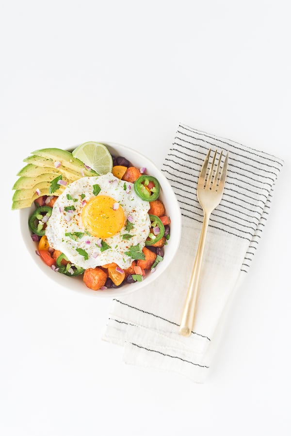 A Monday Morning Mexican Breakfast Bowl Recipe Paper And Stitch