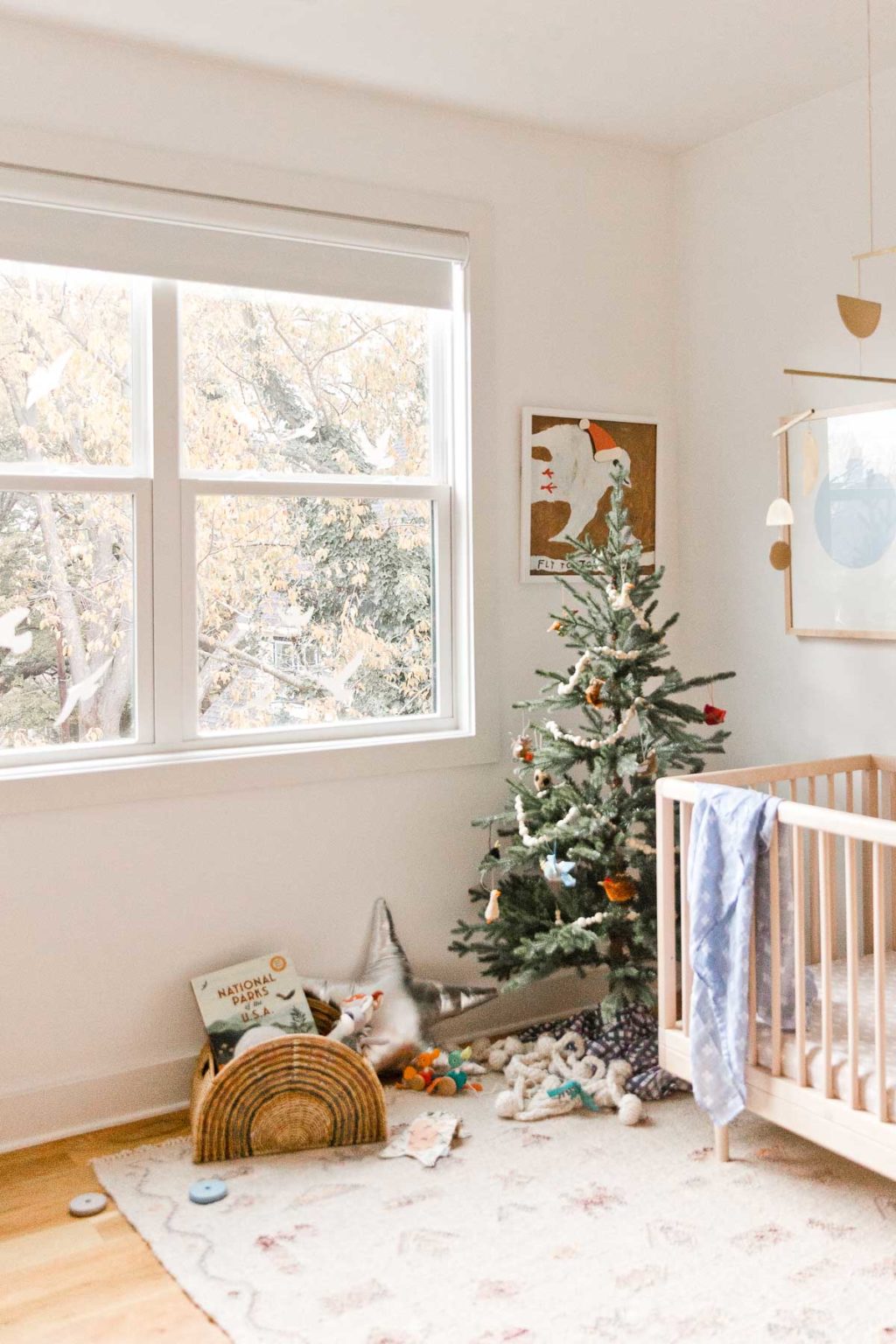 Holiday Decorating in a Nursery + A Huge Baby / Kids Holiday Gift Guide
