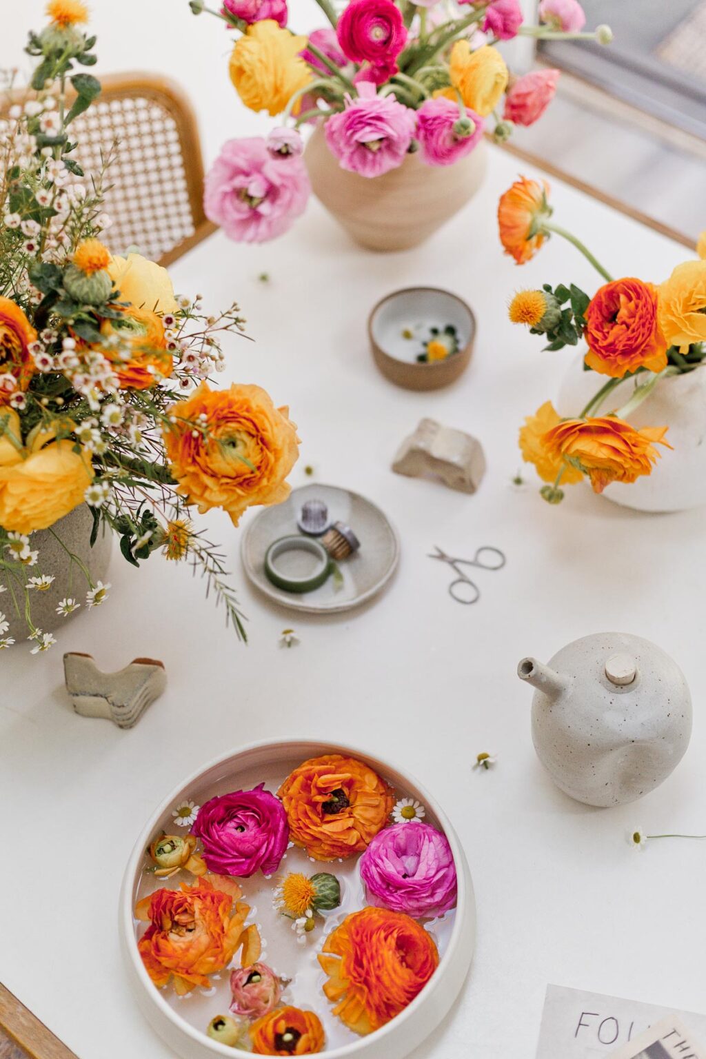 7 Flower Hacks Arranging Flowers at Home like a Pro
