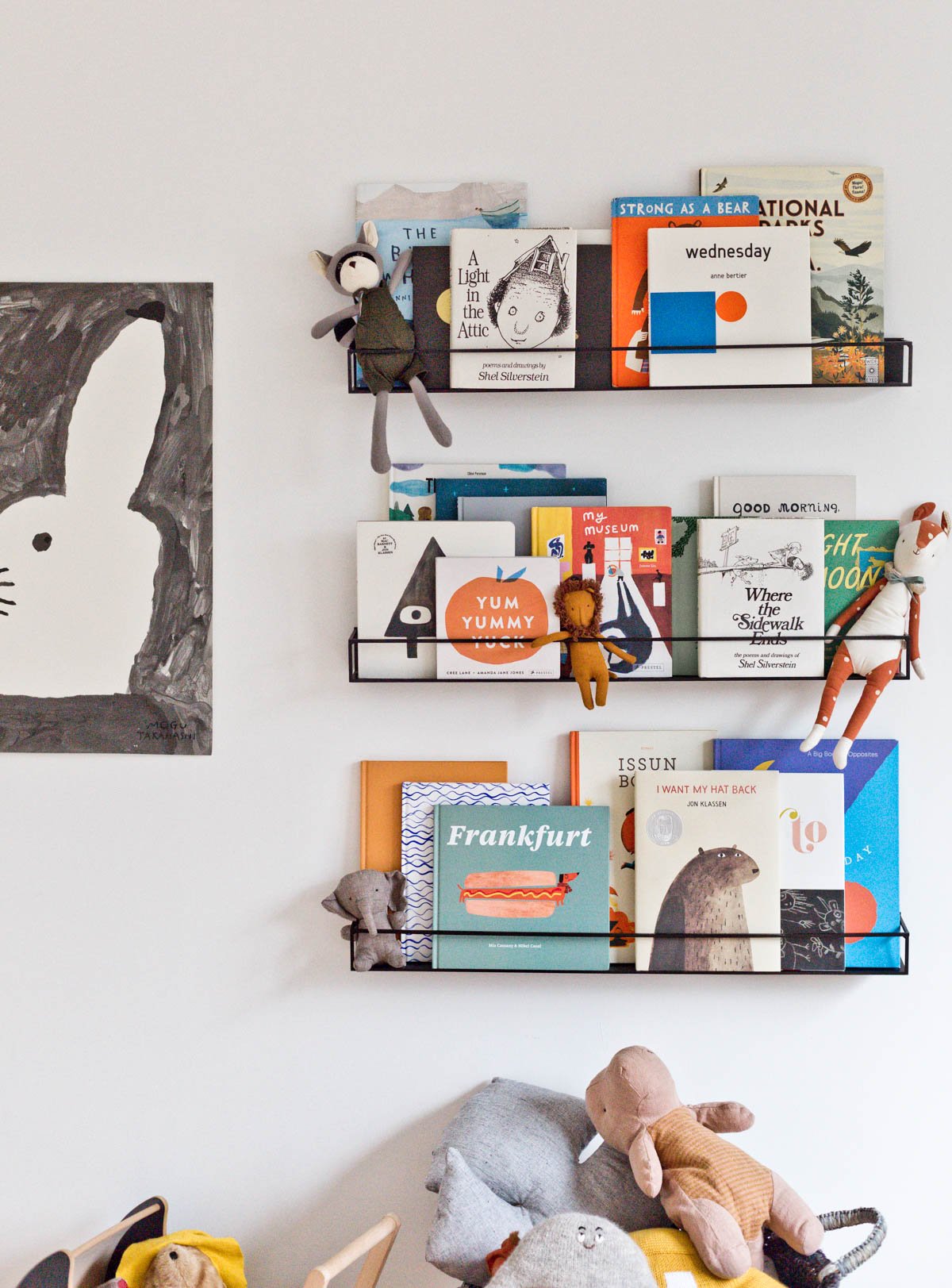 How you can Type Ebook Cabinets in a Children Room